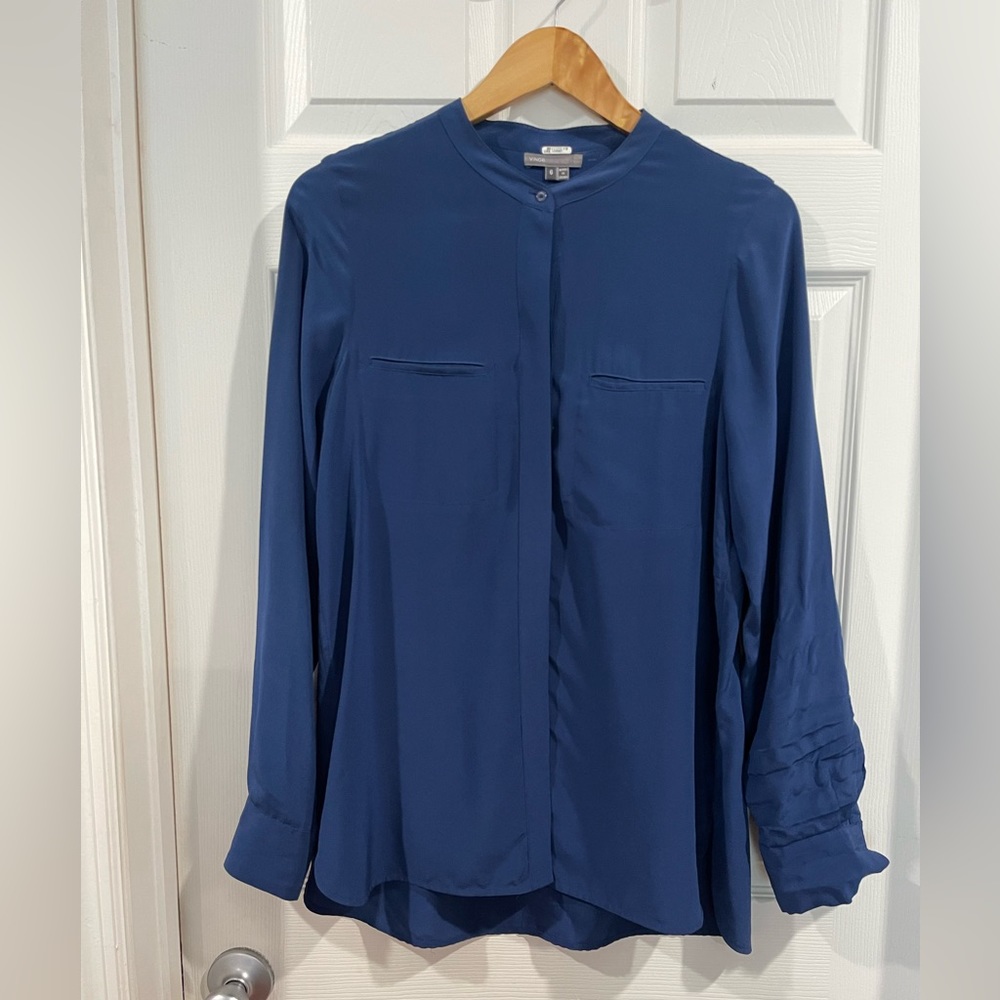 Vince. Navy blue silk blouse. Size 6
